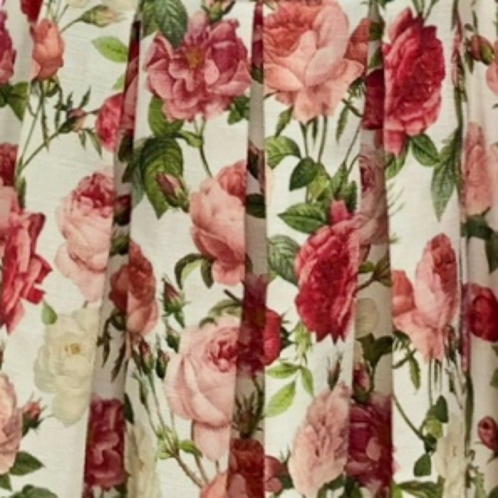 Meet your Posher, Carolina